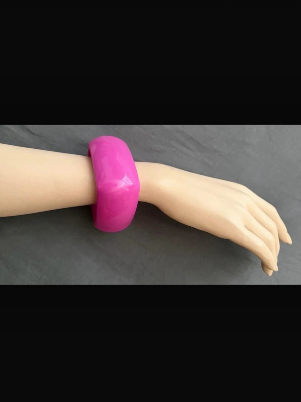Vintage hinged plastic square bangle bracelet